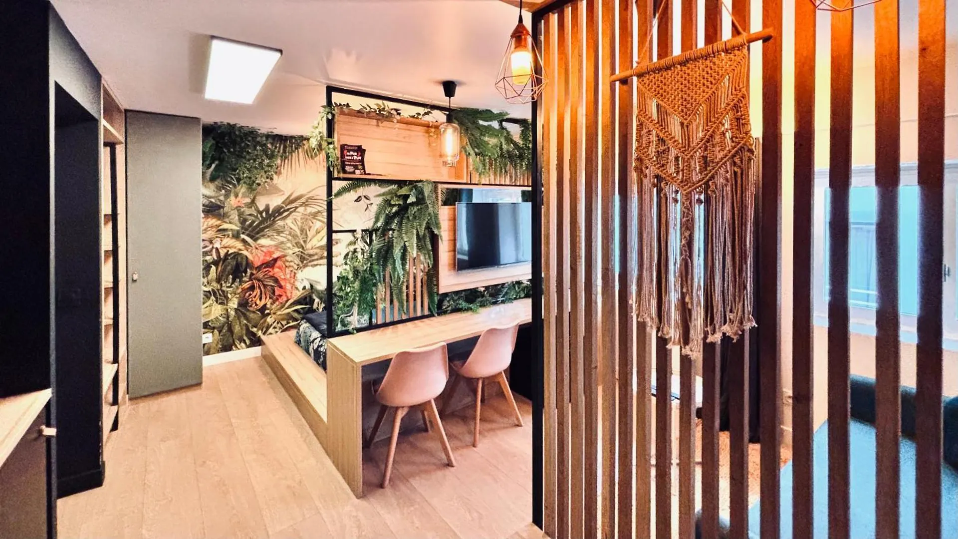 Tropical Jacuzzi Oasis - Terreaux Appartement Lyon